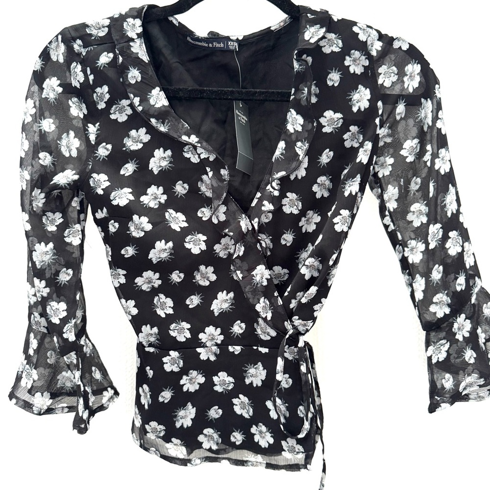 Abercrombie & Fitch Wrap Front Blouse Size XXS
